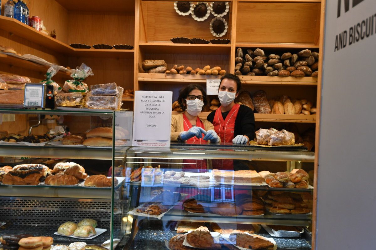 Establecimientos y supermercados de Pontevedra ante el avance del coronavirus