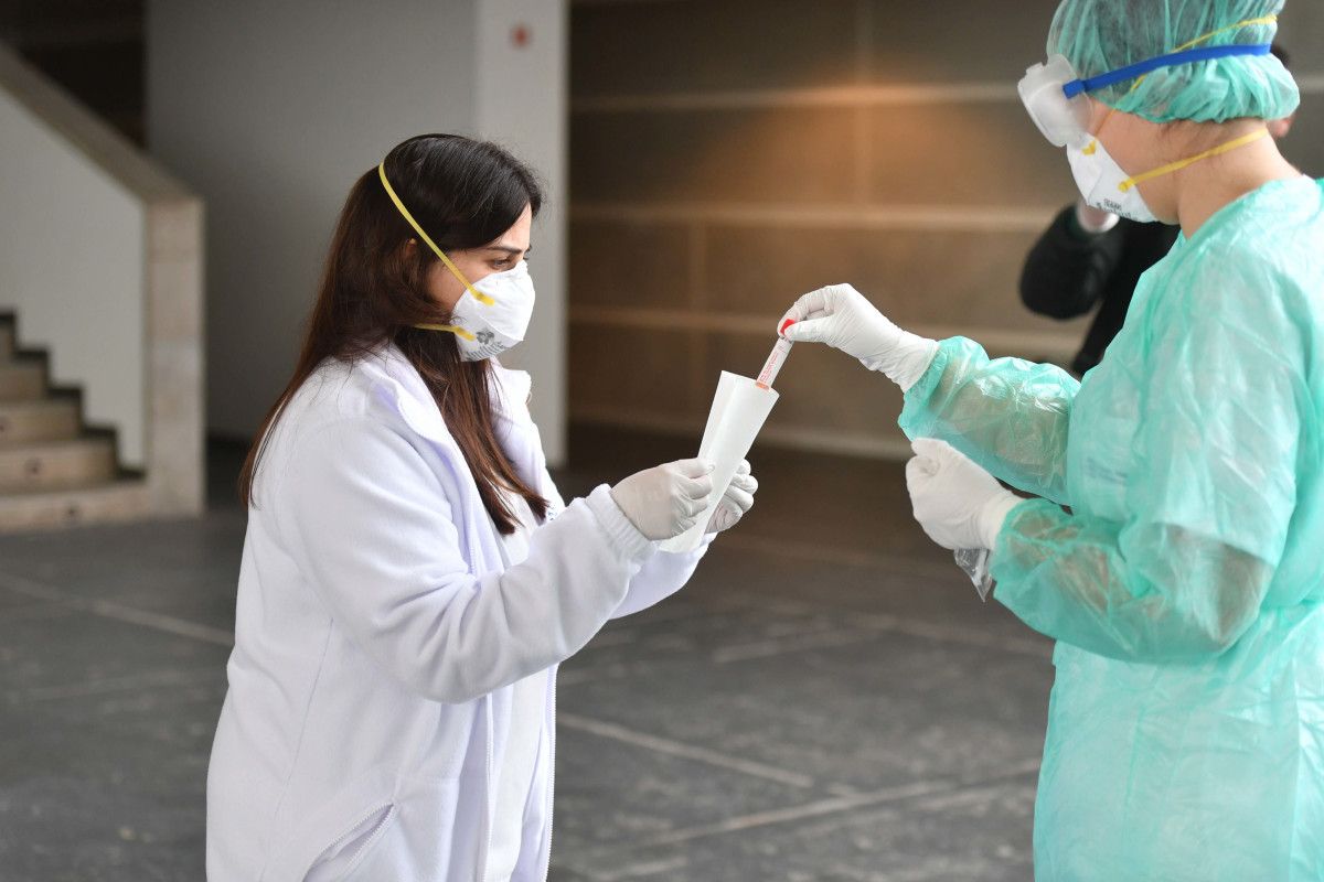 Probas rápidas para detectar o coronavirus sen saír do coche