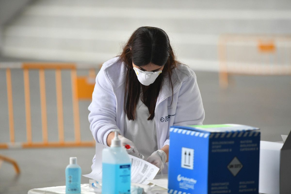 Pruebas rápidas para detectar el coronavirus sin salir del coche
