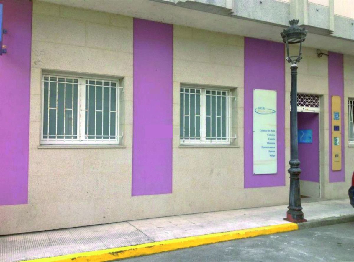 Fachada do CIM de Caldas de Reis