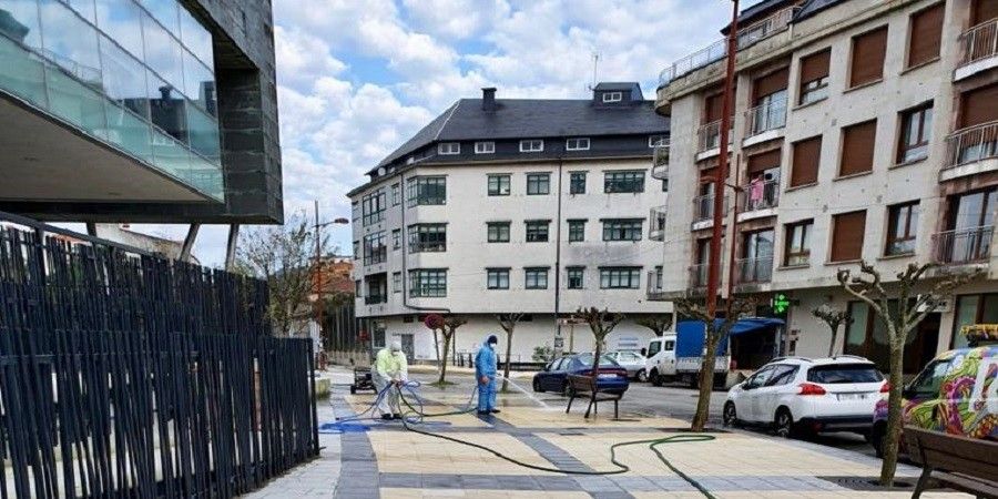 Operativo de limpieza en Caldas de Reis