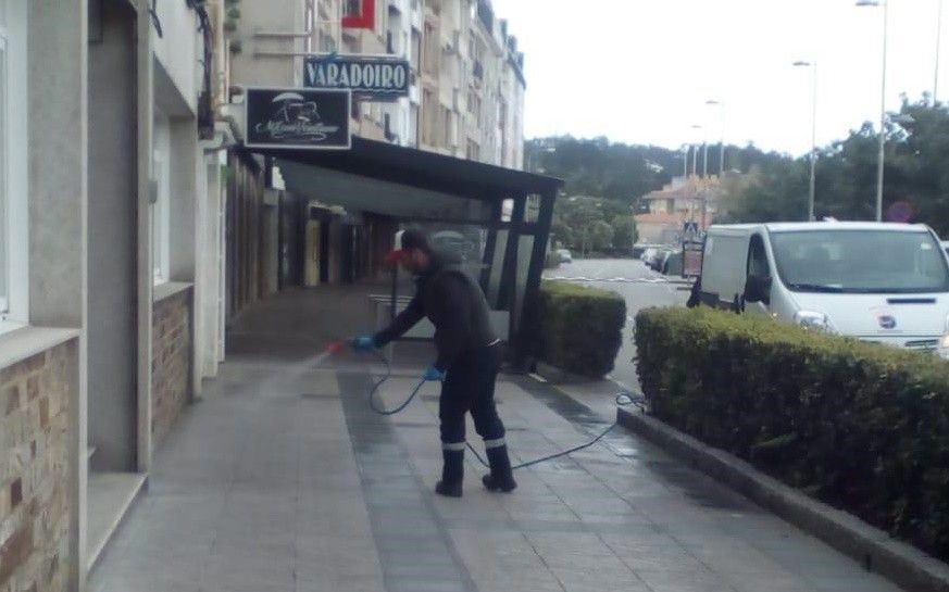 Traballos de desinfección