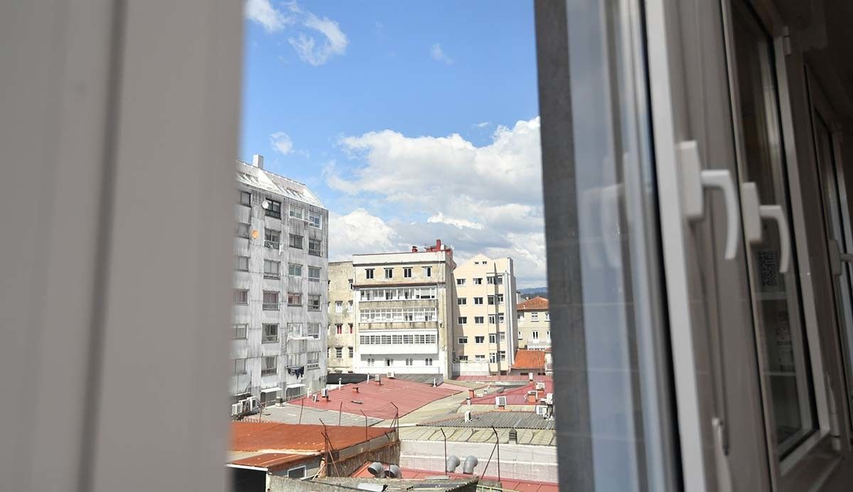 Fotografía feita desde unha ventá en Pontevedra