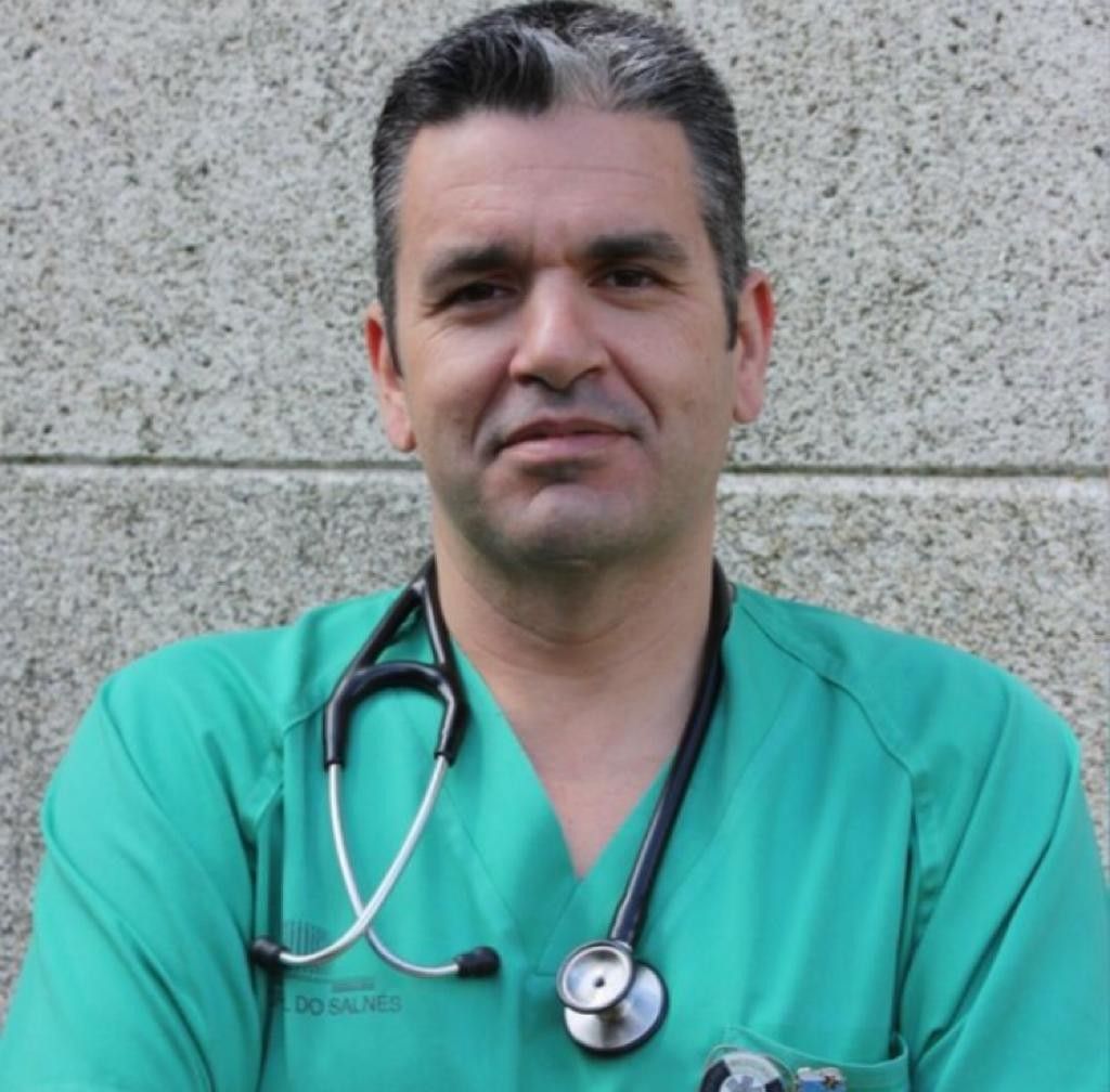 Tato Vázquez, coordinador de Urgencias en el Hospital de O Salnés y presidente de Semes-Galicia