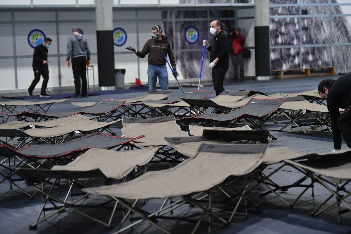 Preparación do Pavillón Multiusos para acoller a persoas sen fogar