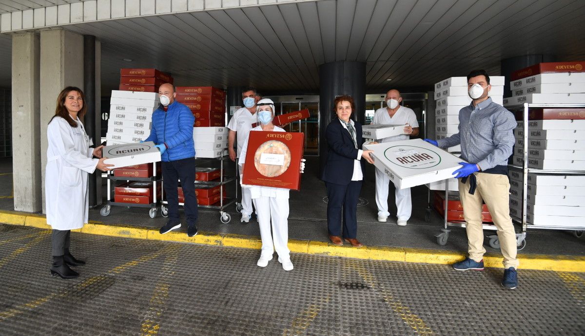 La empresa funeraria San Marcos repartió unas 200 roscas como agradecimiento