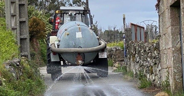 Desinfección de aldeas en Ponte Caldelas