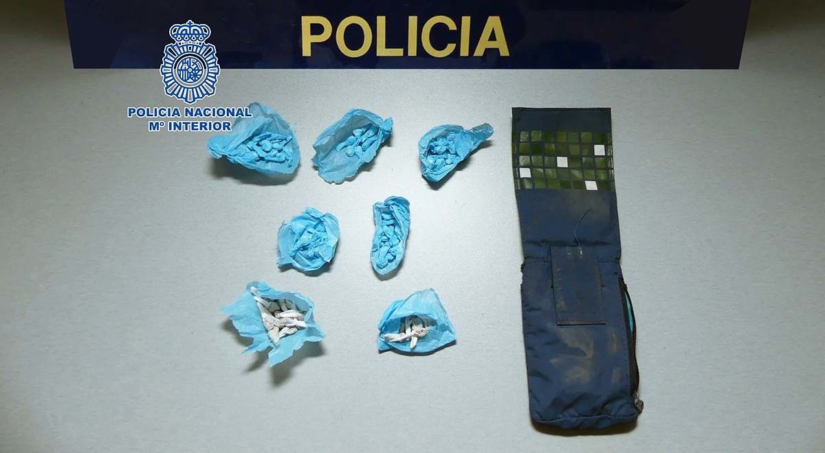 Droga que llevaba en el coche el joven detenido en Marín