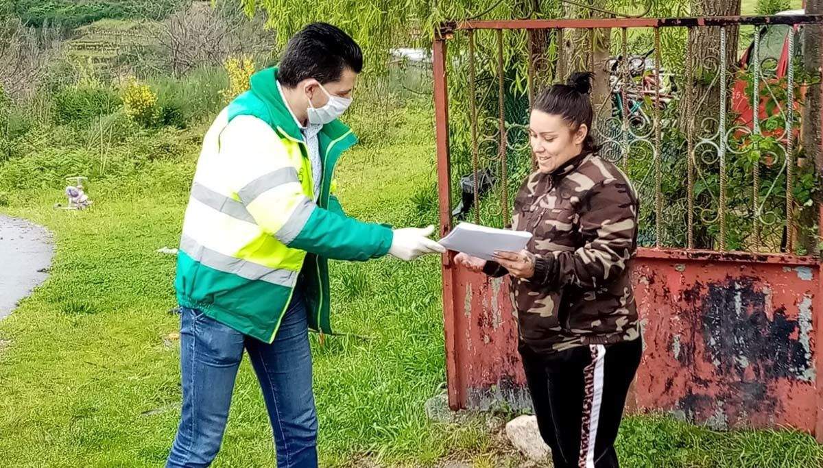 Entrega de deberes a domicilio en Ponte Caldelas