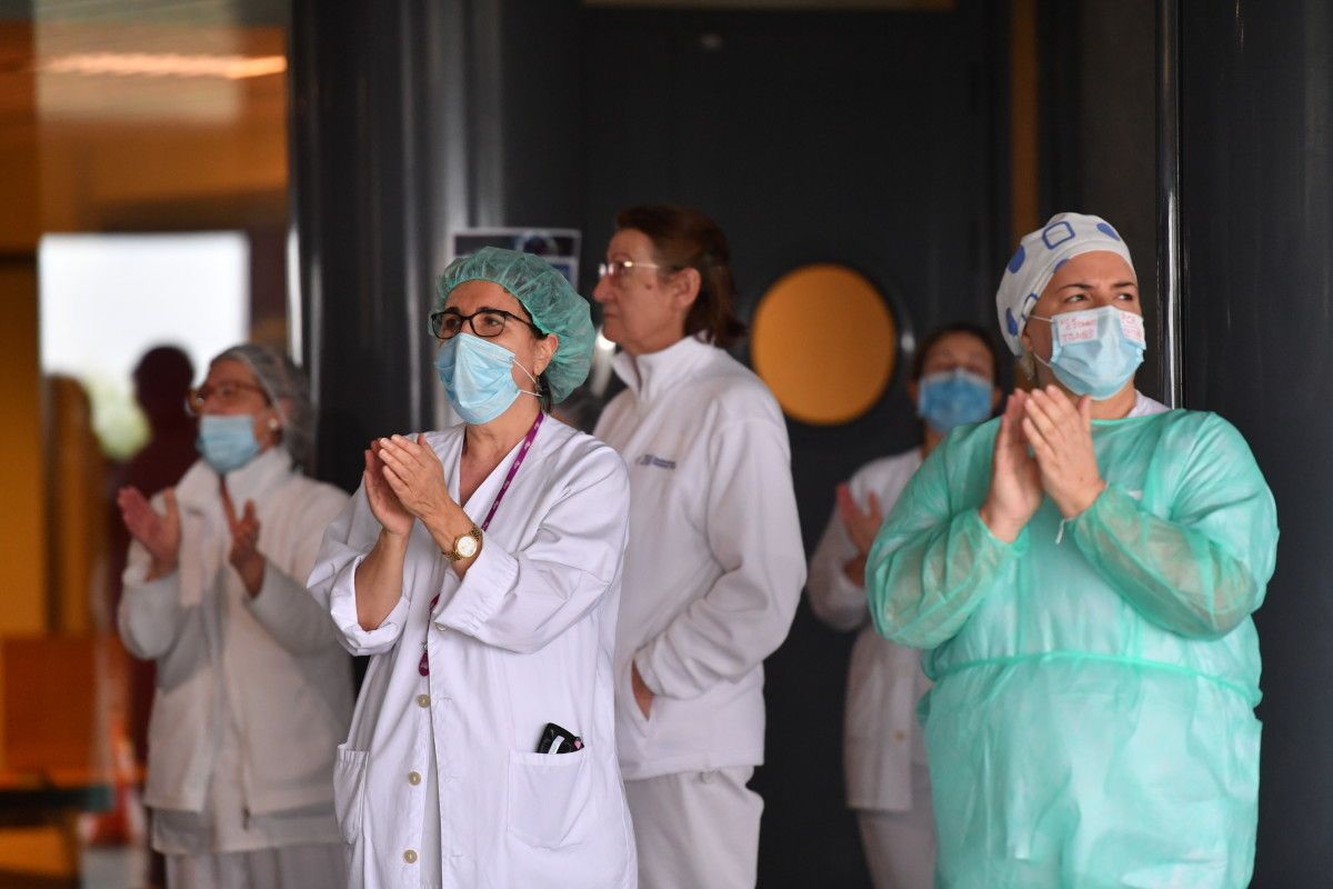 Concentraciones del personal sanitario en Montecelo y en el Provincial reclamando seguridad laboral ante el Covid-19