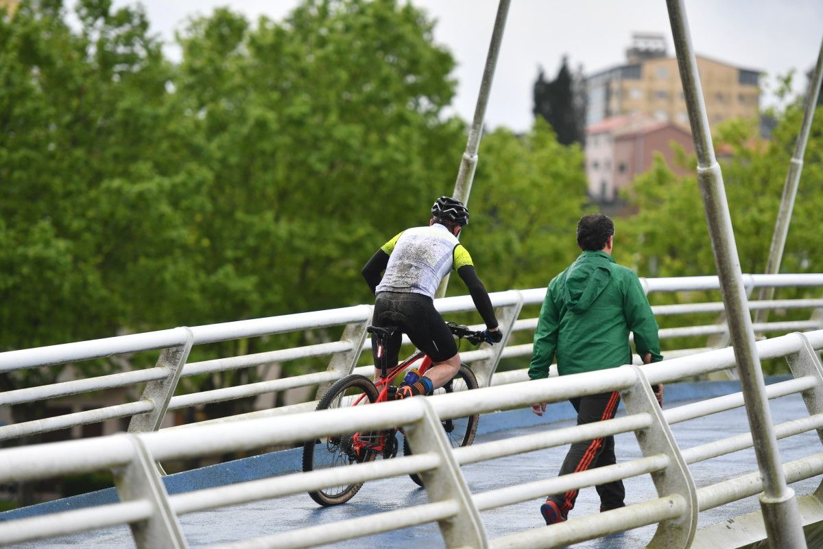 Pontevedreses facendo deporte no primeiro día autorizado dentro da desescalada 