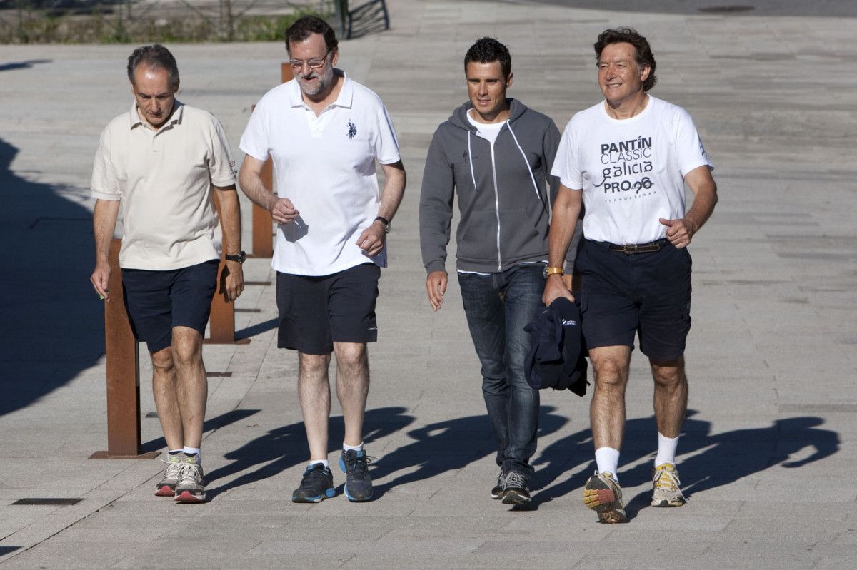 Suárez Costa, Mariano Rajoy, Gomez Noya y Lete Lasa, llegando al monasterio de Armenteira de Ribadumia