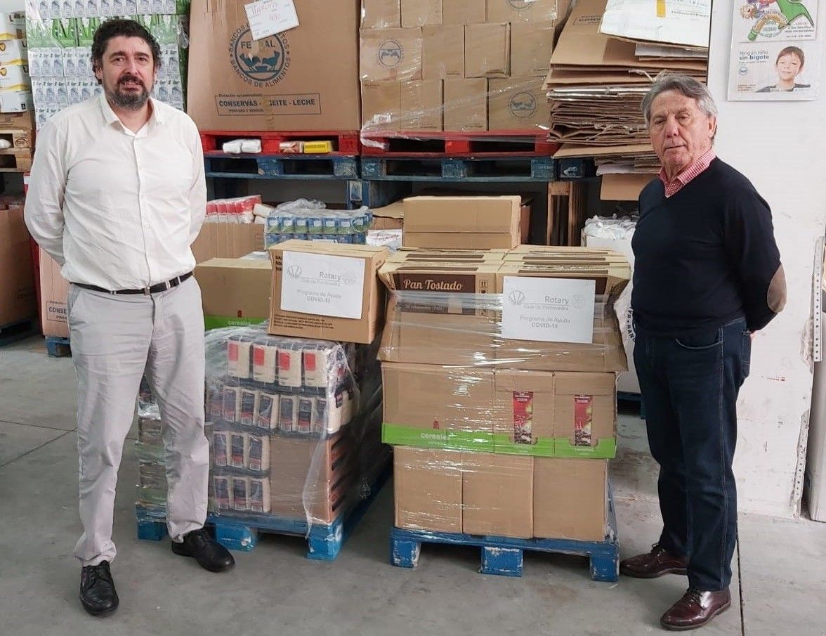 O Rotary Club entrega unha tonelada de produtos ao Banco de Alimentos de Pontevedra