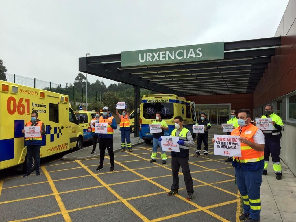 Persoal de ambulancias reclama test para saber o grao de contaxios no sector