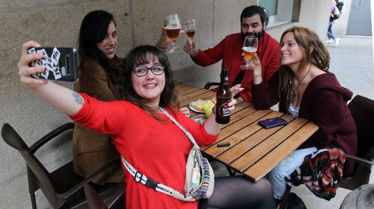 Primeiro día de terrazas na fase 1 da desescalada pola pandemia do coronavirus