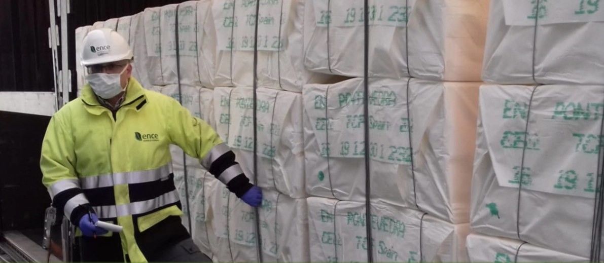 Pasta de papel na biofábrica de Ence Pontevedra