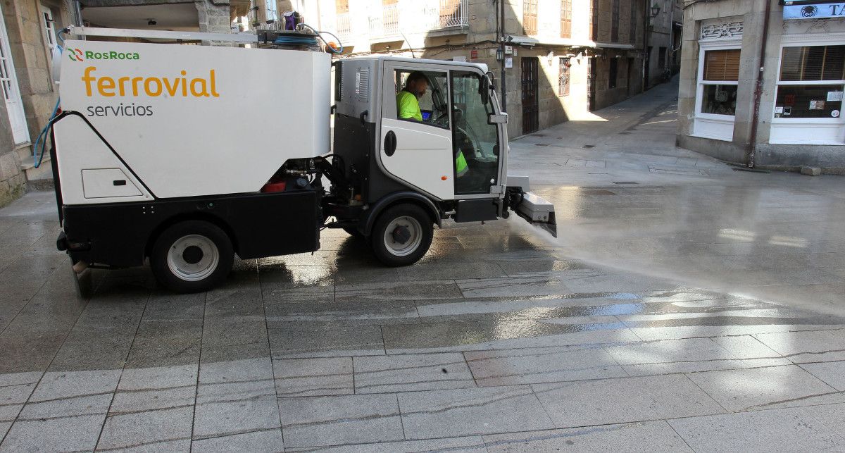 Trabajadores del servicio de recogida de basura y limpieza viaria