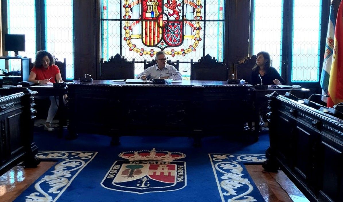 Mesa de traballo para reactivación do comercio e hostalería de Marín