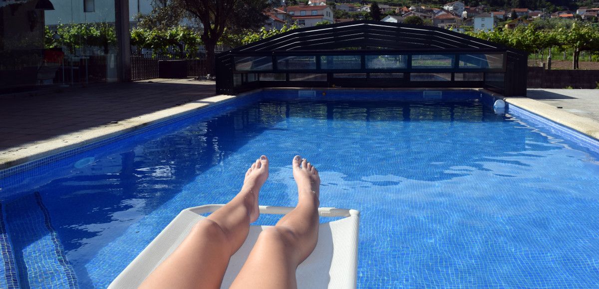 Piscina particular en una vivienda unifamiliar