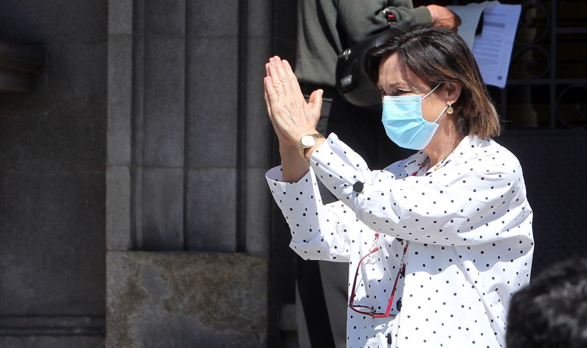 Maica Larriba, tras el minuto de silencio en la Subdelegación del Gobierno en homenaje a las víctimas de la Covid-19