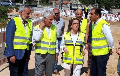 Visita de Ethel Vázquez ás obras da PO-308 en Raxó