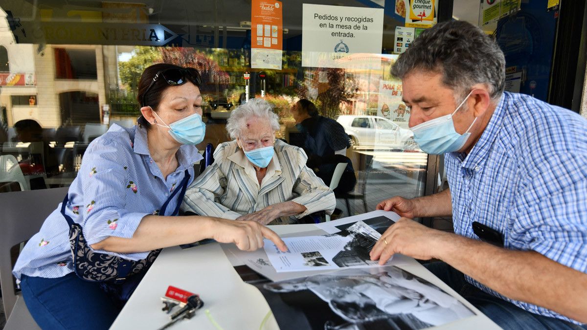 Araceli Vizcaíno celebra sus 100 años con un café con el alcalde