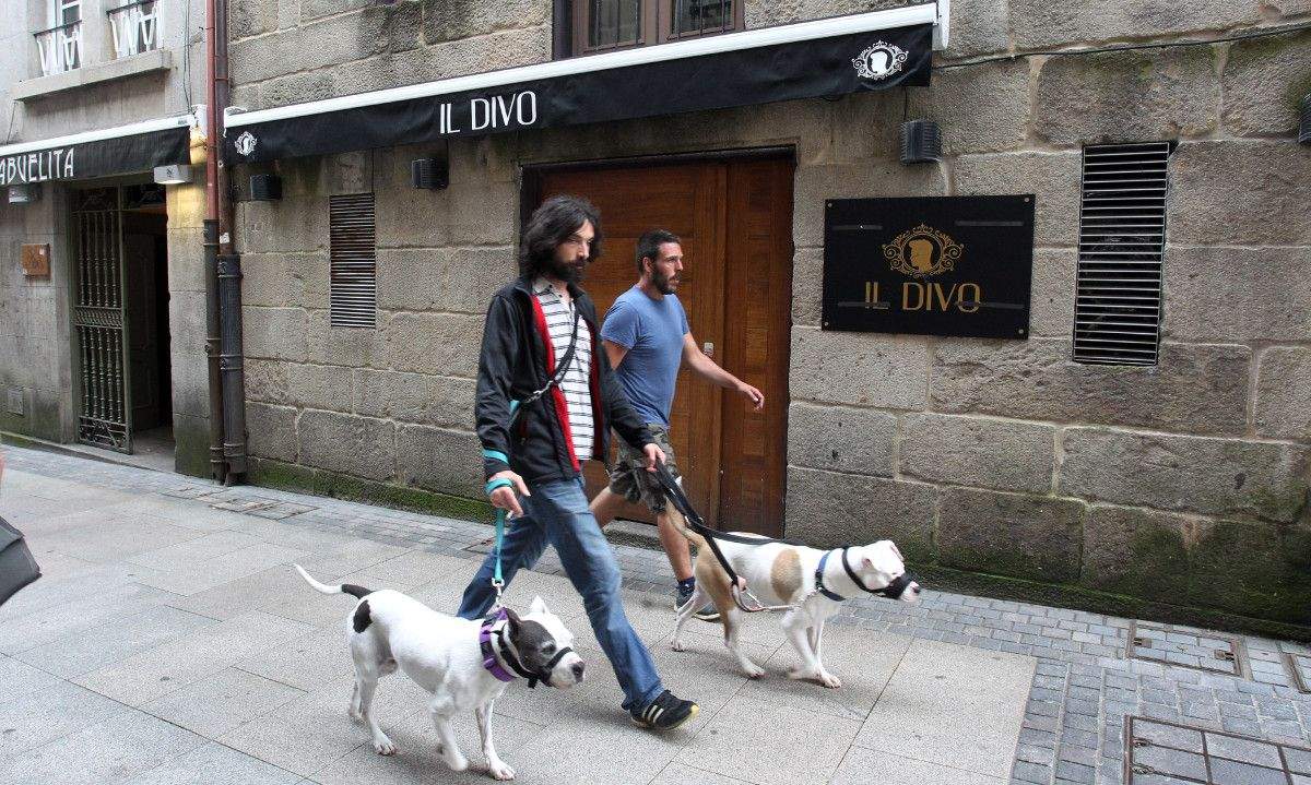 Los locales de ocio nocturno de Pontevedra permanencen cerrados por la crisis sanitaria del coronavirus