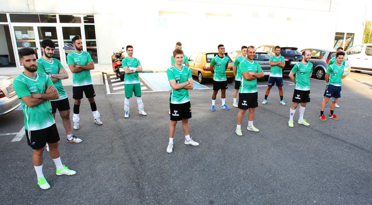 Primeiro adestramento do Leis para preparar o  play- off de ascenso a Segunda