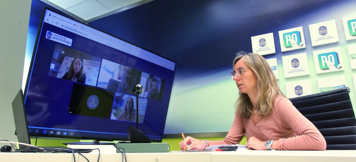 Encontro telemático da concelleira Paloma Castro con representantes de entidades que atenden a persoas con diversidade funcional