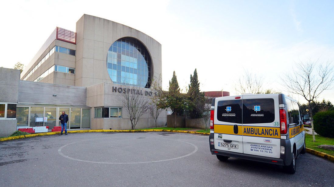 Ambulancia en el Hospital do Salnés