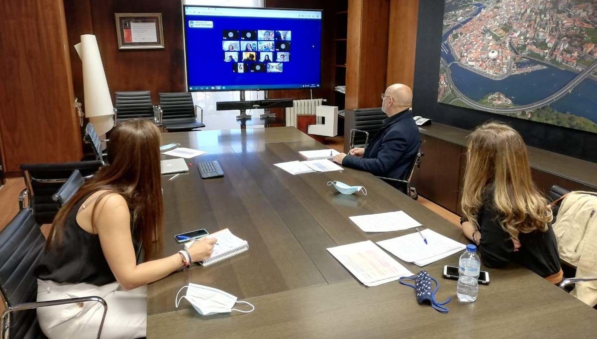 Xuntanza telemática de Tino Fernández cos directores dos colexios de Pontevedra