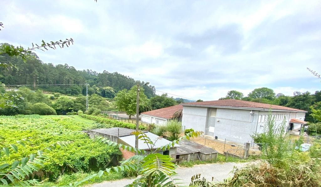 Terreos nos que o Concello planea construir a ampliación do instituto Aquis Celenis de Caldas