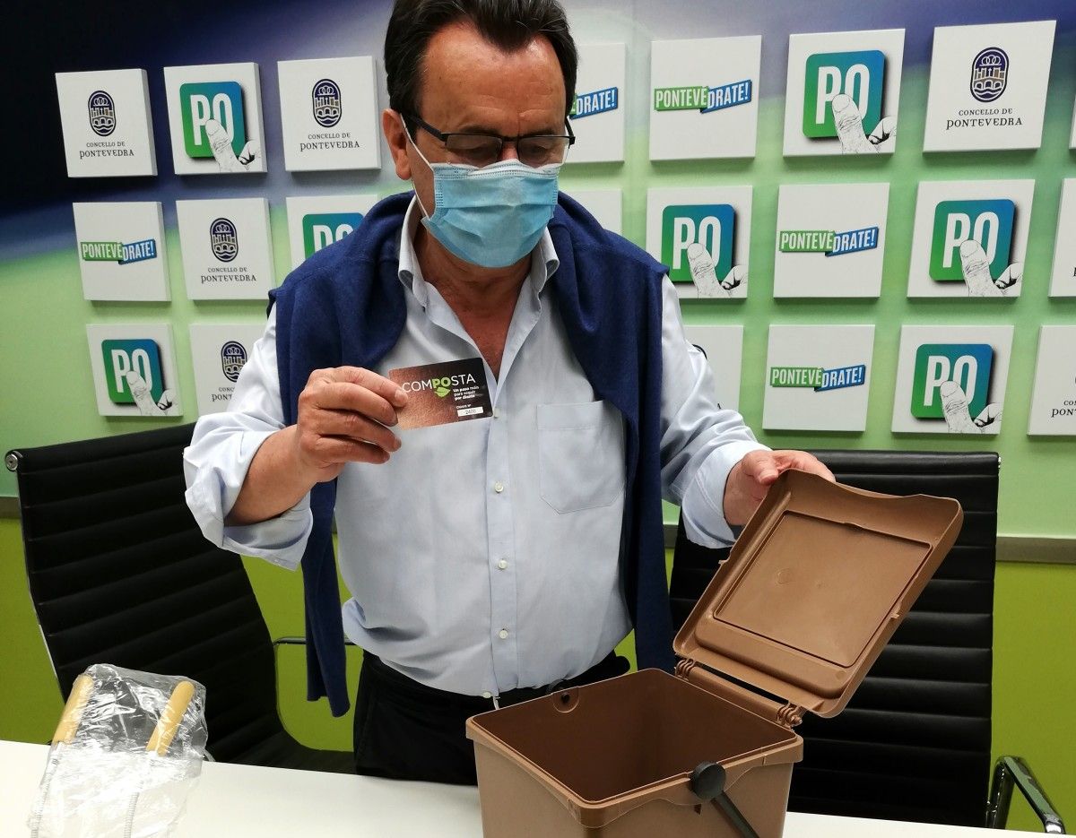 El concejal Raimundo González durante la presentación del Plan Composta