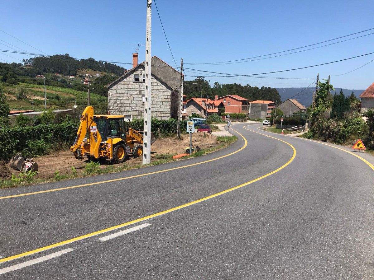 Obras de creación de la senda peatonal y ciclista entre Coirados y Pardavila, en Marín