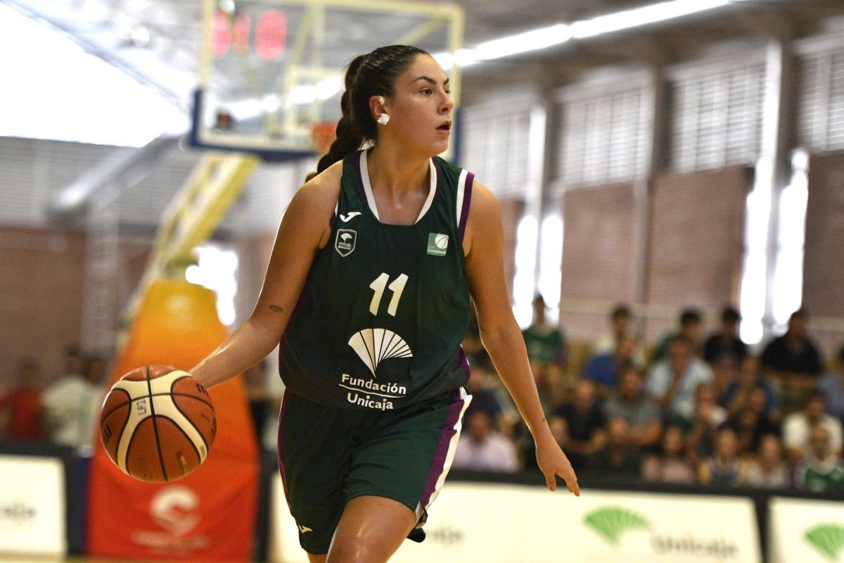 Noelia Masiá nun partido co Unicaja