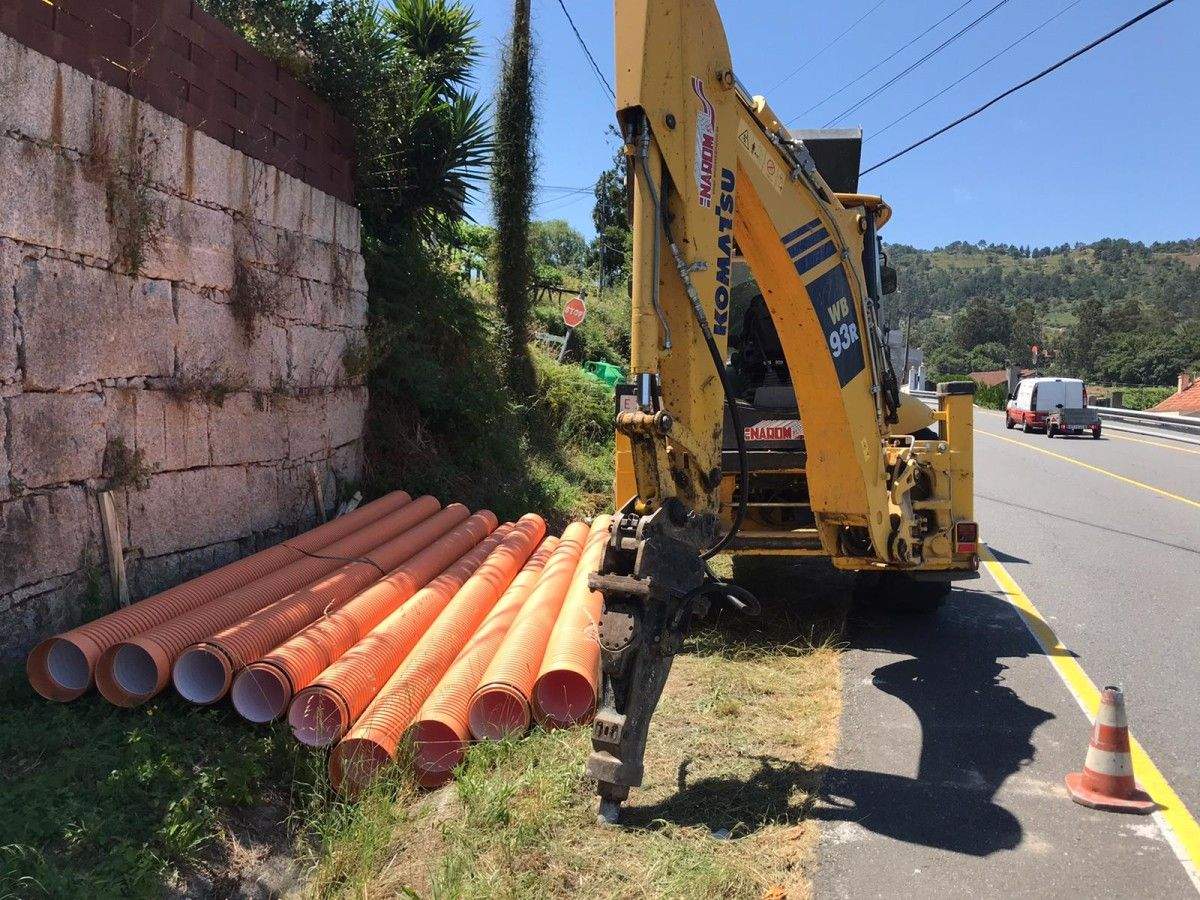 Obras de creación de la senda peatonal y ciclista entre Coirados y Pardavila, en Marín