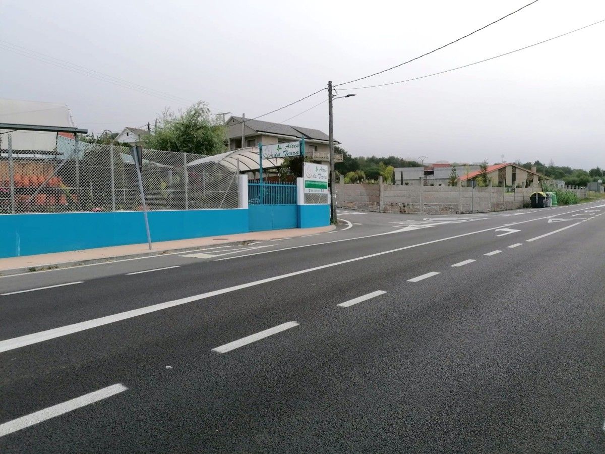 Carretera PO-308, entre Samieira y Raxó, reformada recientemente