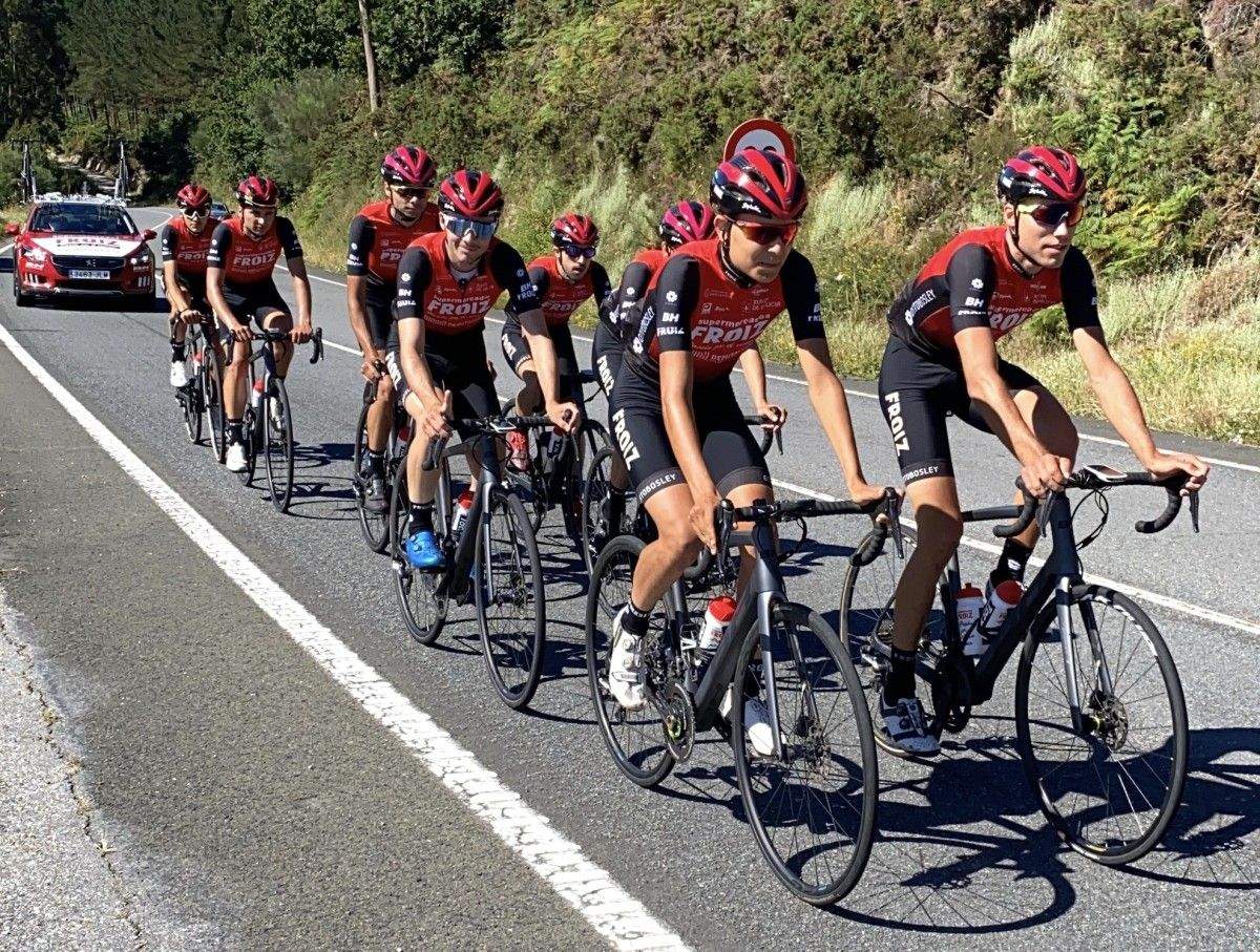Adestramento en grupo do Froiz previo ao regreso da competición