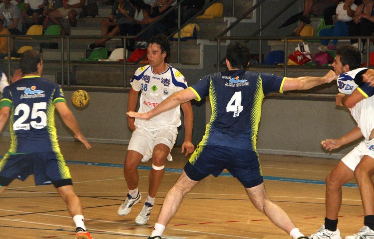 Partido de Copa Galicia entre Cisne y Cangas en el CGTD
