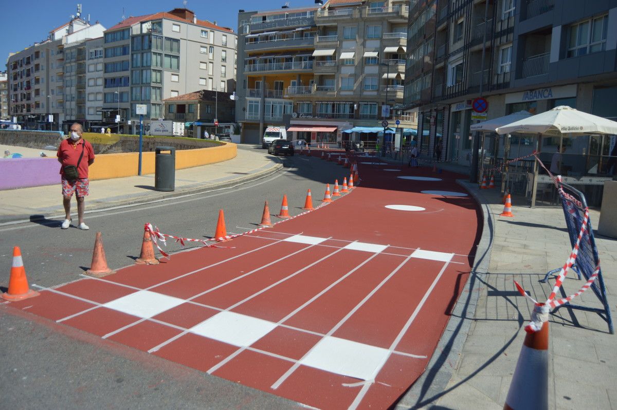 Pintado da zona de preferencia peonil na contorna do Paseo de Silgar 