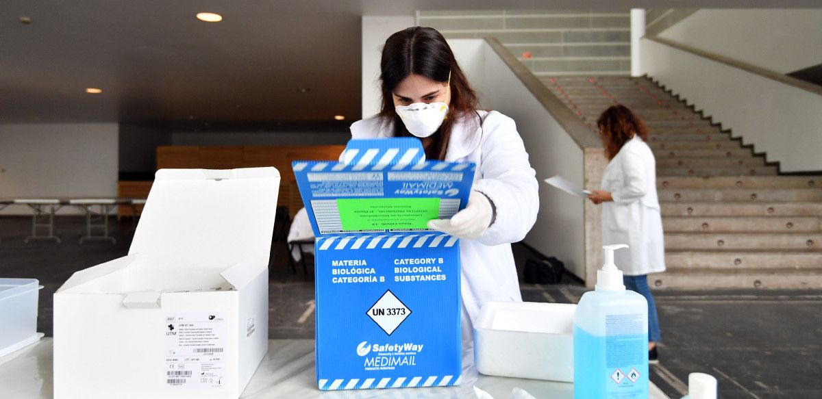 Realización de test de coronavirus