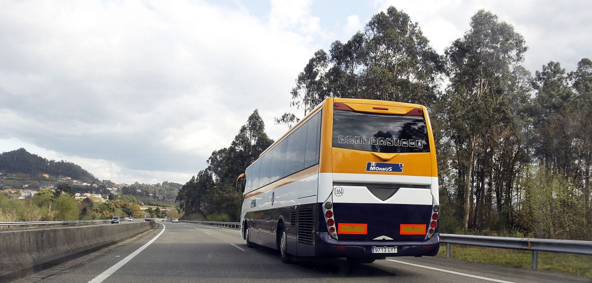Autobús de transporte público