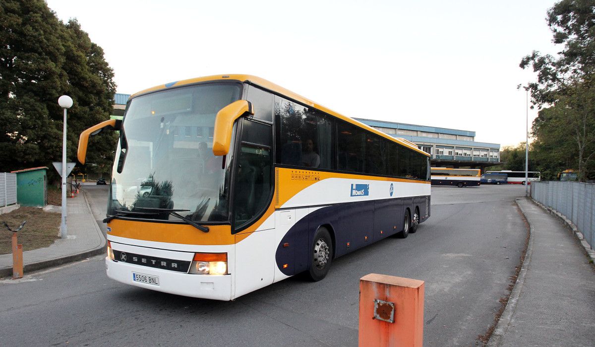 Autobús de transporte público