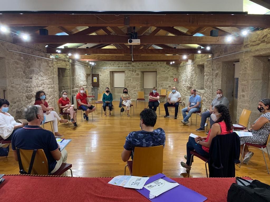 Reunión de "Poio Confía "
