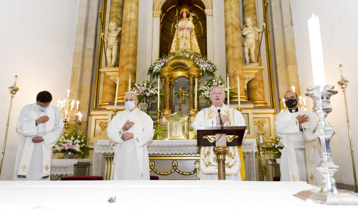 Misa Pontifical no santuario da Peregrina