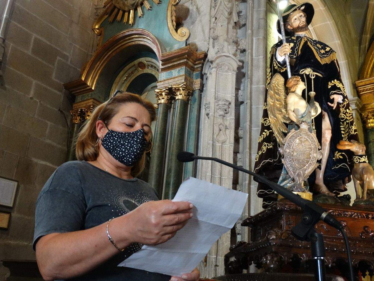 Invocación de María del Carmen Santos Pérez a San Roque y San Sebastián