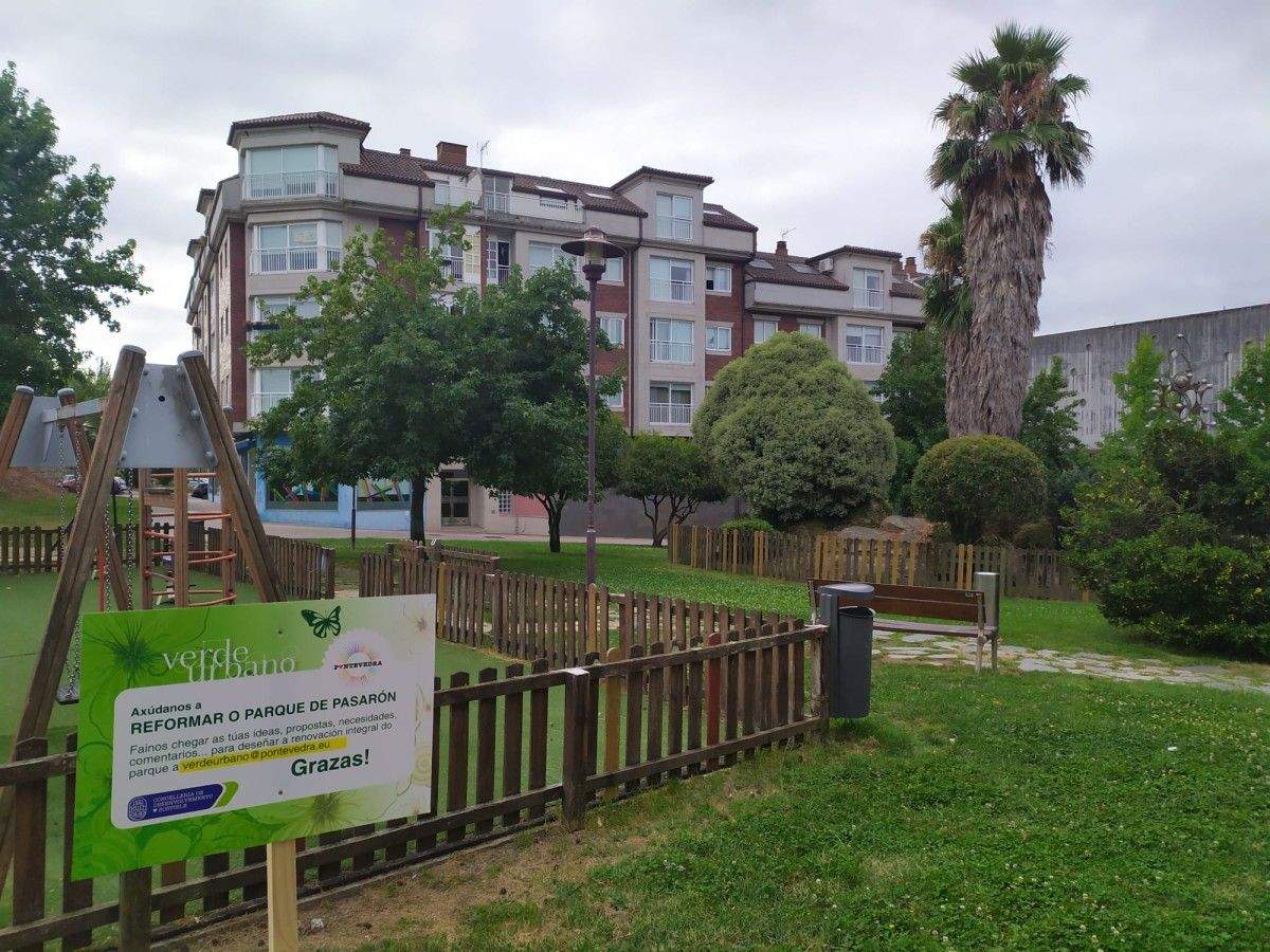 Estado actual do parque e a praza de Pasarón 
