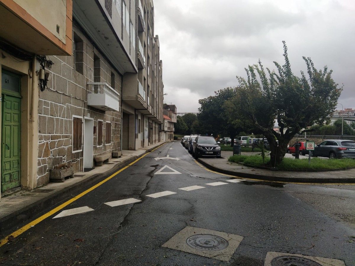 Mejora de la seguridad vial en la calle Pierao da Barca, en San Salvador
