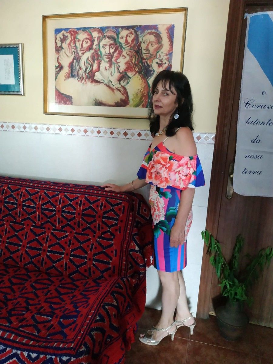 Loli Beloso muestra alguna de las piezas 