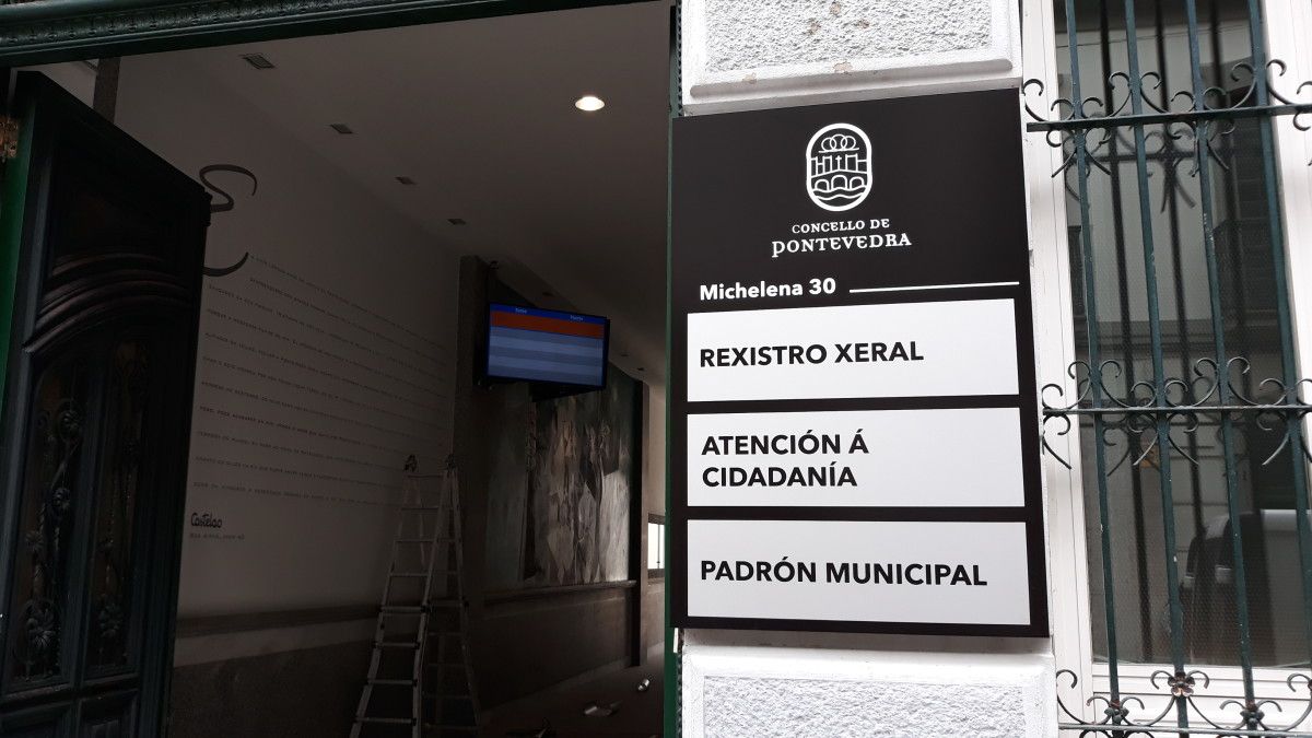 Entrada ao edificio municipal de Michelena 30
